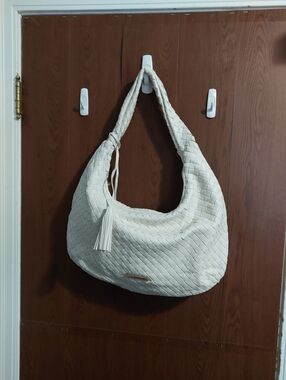 Poppy & Peonies Woven Hobo Tote - White